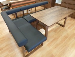 くつろぎのダイニングセット