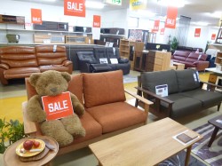 時計やかわいいゴミ箱もあります！