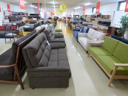 充実のベッドコーナー１００種類！